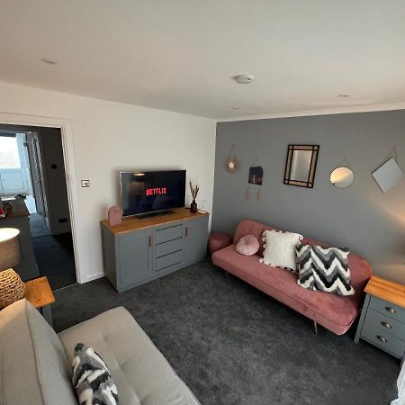 House Sleeps 8. 2Bedrooms & Sofa Beds In Sitting Room Bath Exterior foto